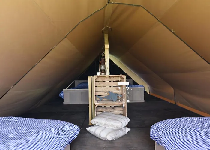 Near The Sea 豪华帐篷